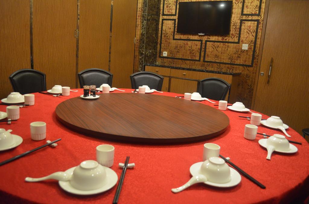 Mustika Gajah Mada Hotel Jakarta Kültér fotó