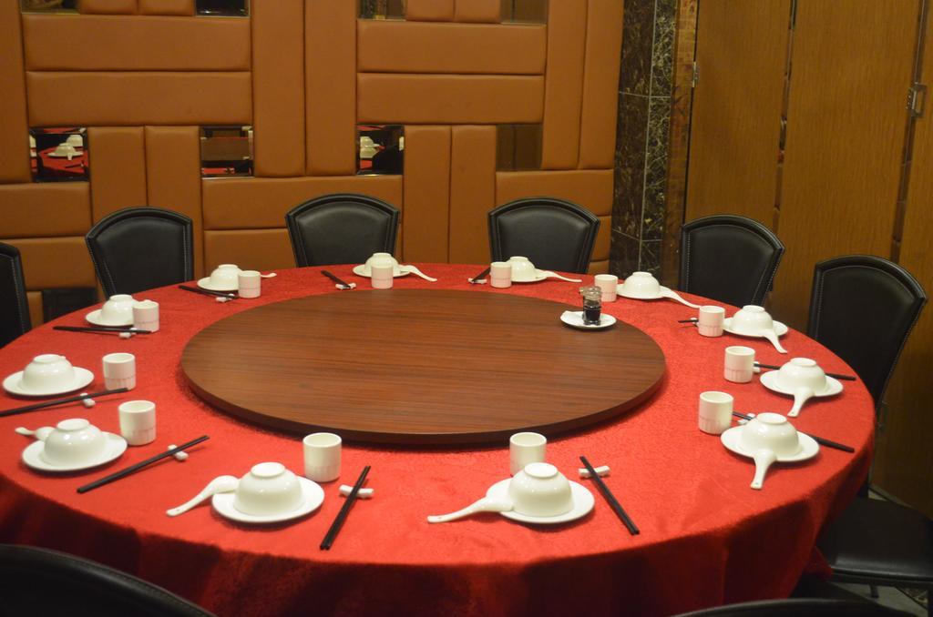 Mustika Gajah Mada Hotel Jakarta Kültér fotó