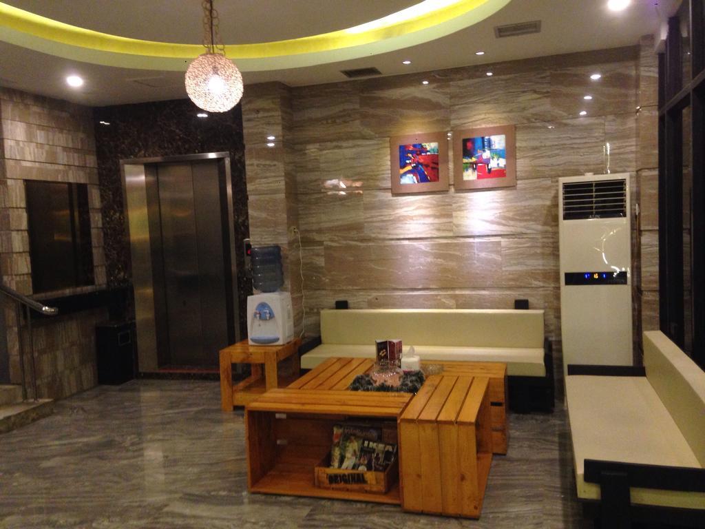 Mustika Gajah Mada Hotel Jakarta Kültér fotó
