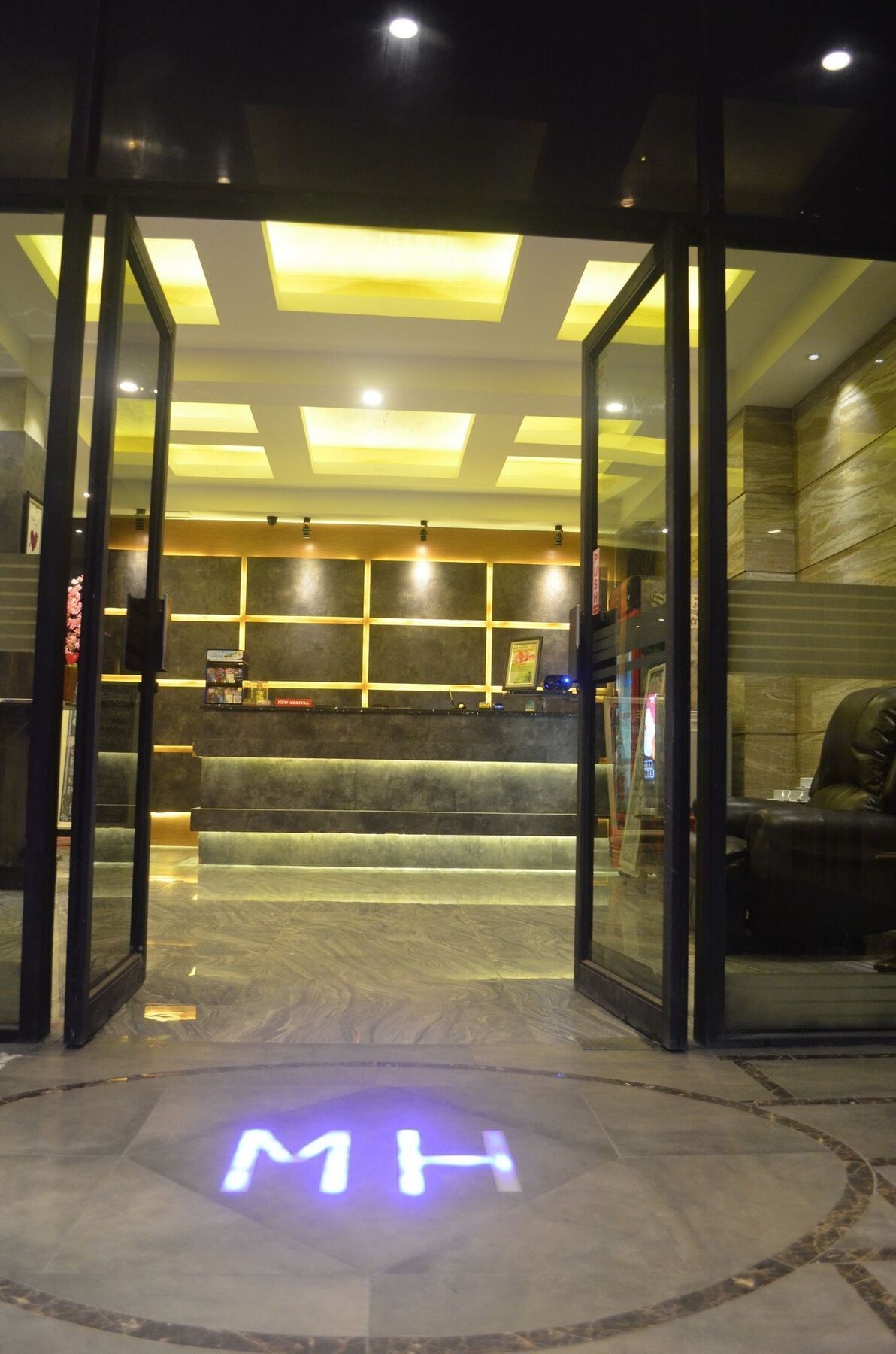 Mustika Gajah Mada Hotel Jakarta Kültér fotó